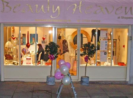 luxurious salon offers friendly service from therapists who care, we want every lady to look her best at all times.

Calgel nail system is an organic gel allowing your own nails to breathe without the use of harsh chemicals and can be used on toe nails.

Full range of waxing, facials, St Tropez spray fake tans,manicures, pedicures, Botox, fillers and semi-permanent make-up.